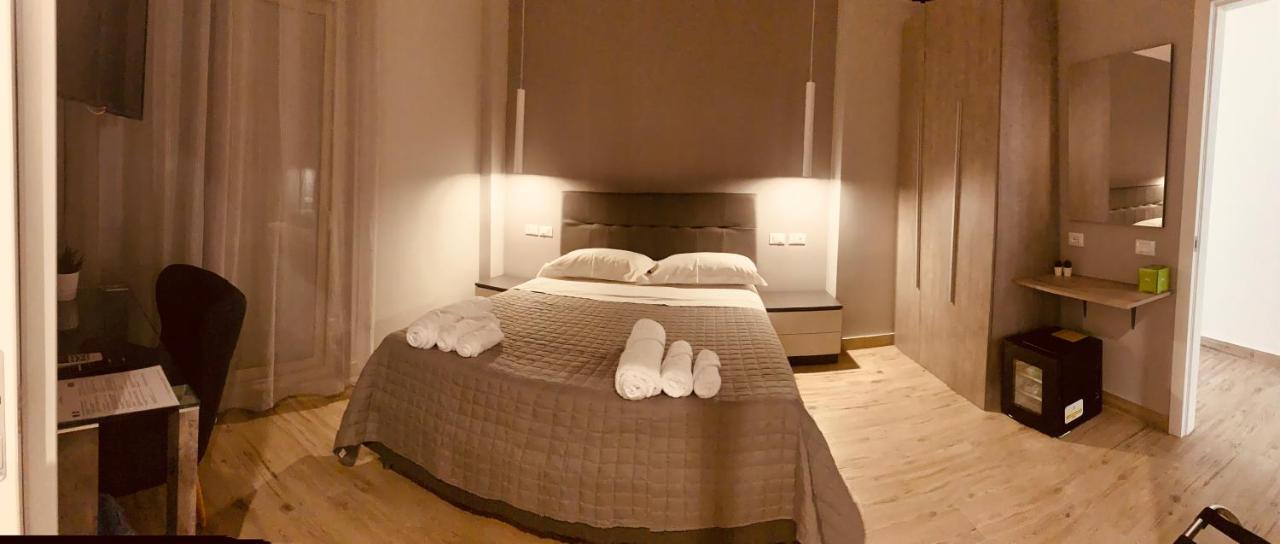 Aqua B&B - Rooms And Apartments Milazzo Kültér fotó
