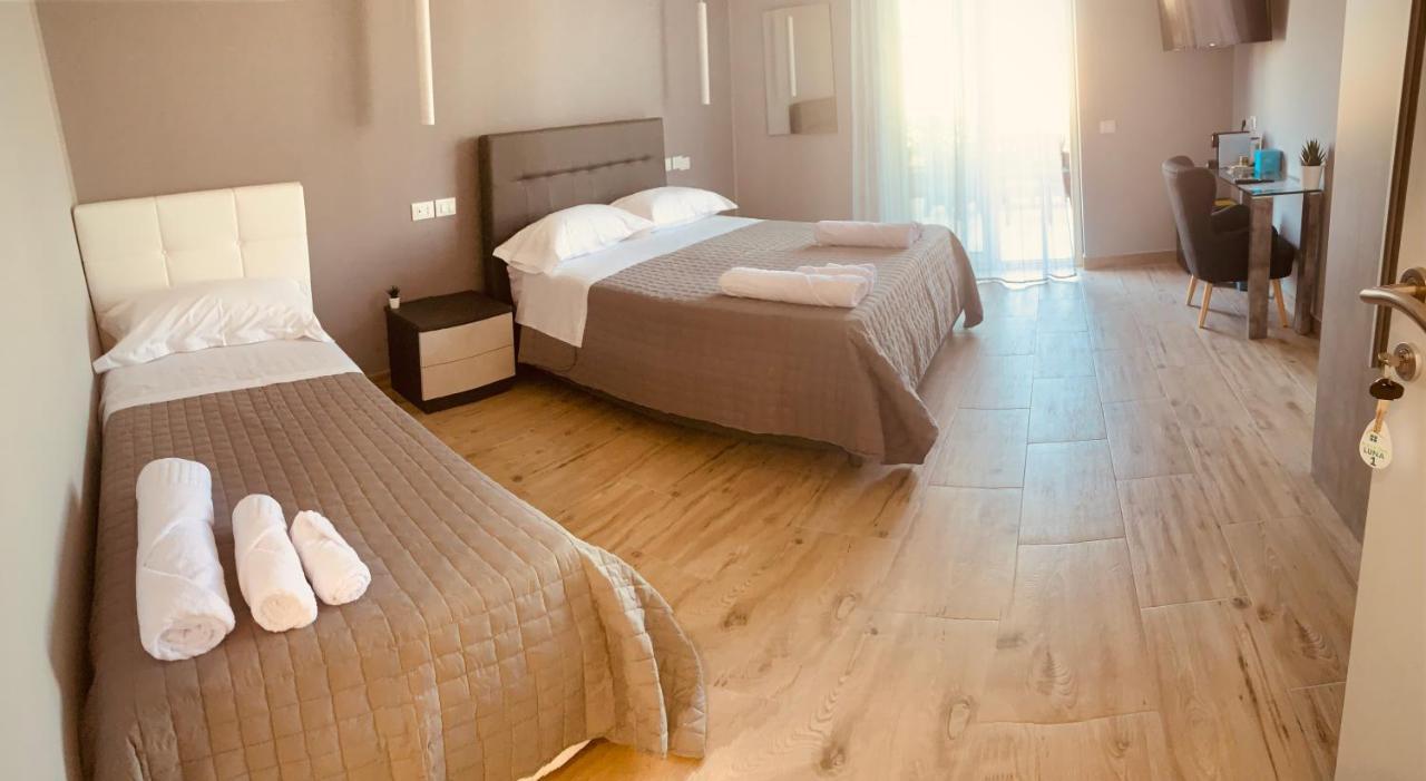 Aqua B&B - Rooms And Apartments Milazzo Kültér fotó