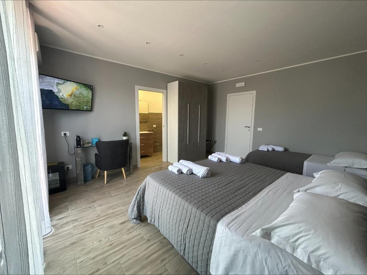 Aqua B&B - Rooms And Apartments Milazzo Kültér fotó